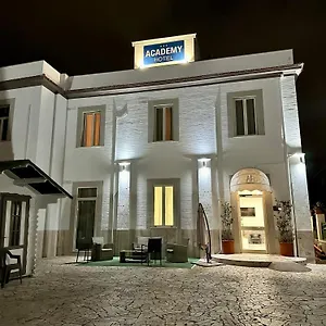 Academy فيوميتشينو